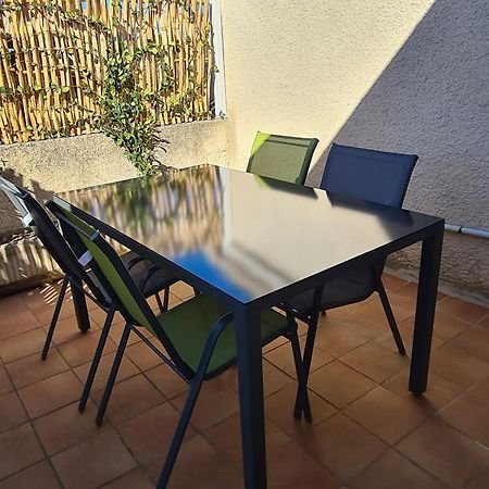 Les Oliviers Apartment Ansouis Bagian luar foto